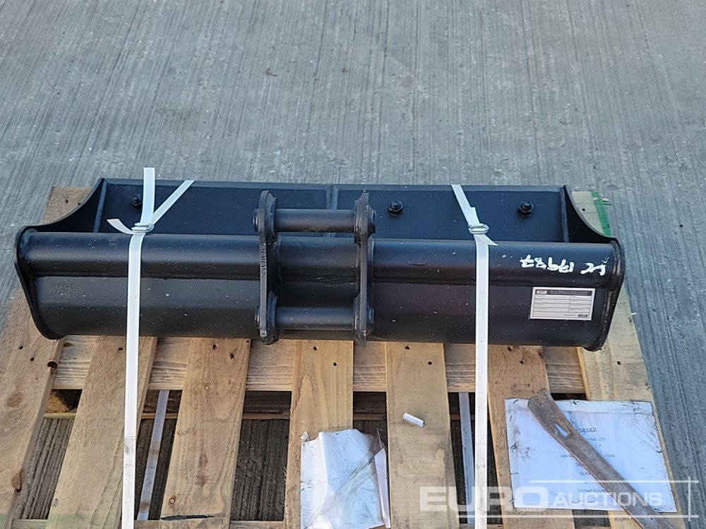 Unused 2024 Miller 36" Ditching Bucket 30mm Pin to suit Mini Excavator - Ember: gambar 4 Unused 2024 Miller 36" Ditching Bucket 30mm Pin to suit Mini Excavator - Ember: gambar 4