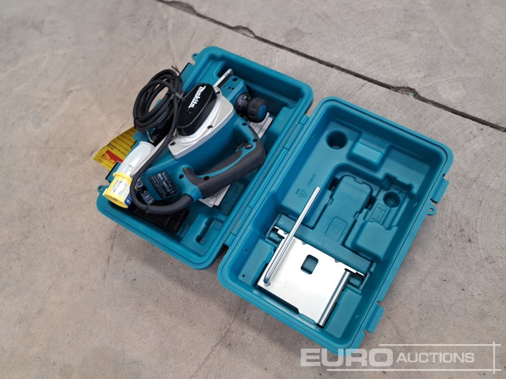 Unused Makita 110v Planer - Membangun inventaris: gambar 3 Unused Makita 110v Planer - Membangun inventaris: gambar 3
