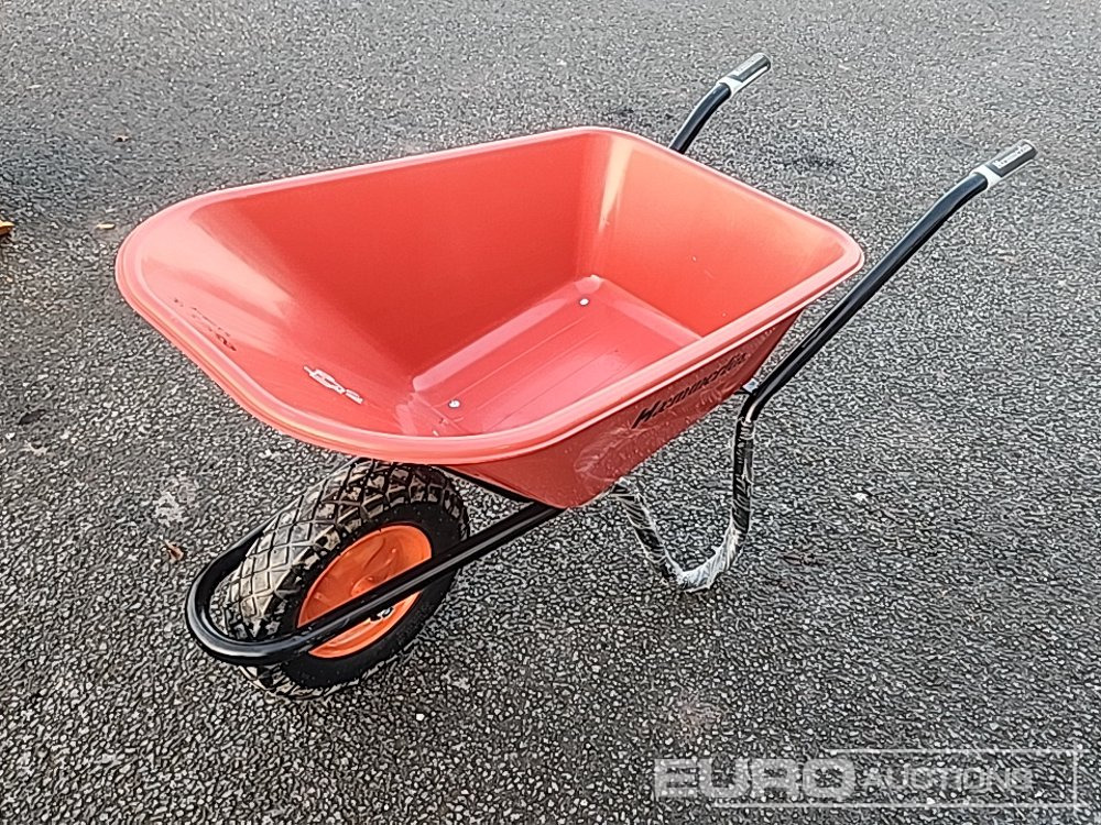 Unused Plastic Tub Wheelbarrow - Membangun inventaris: gambar 1 Unused Plastic Tub Wheelbarrow - Membangun inventaris: gambar 1