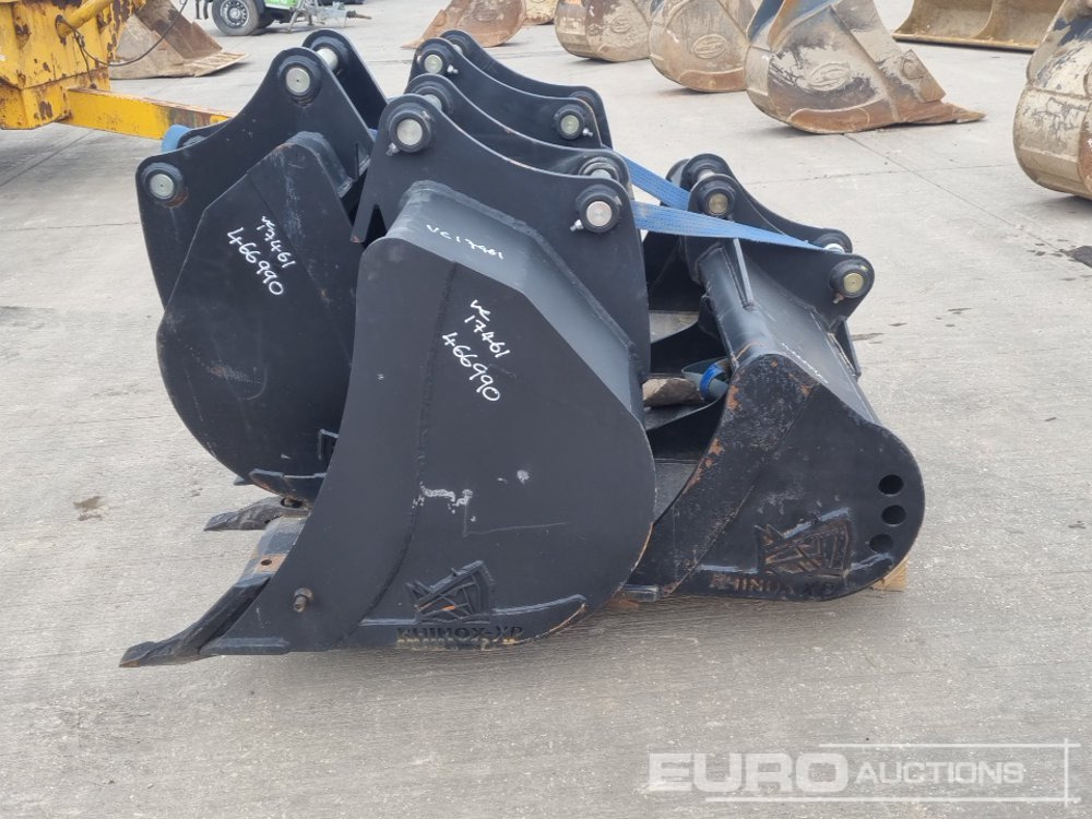 Unused Rhinox 60" Ditching, 36", 24", 18" Digging Bucket 45mm Pin to suit 4-6 Ton Excavator - Ember: gambar 2 Unused Rhinox 60" Ditching, 36", 24", 18" Digging Bucket 45mm Pin to suit 4-6 Ton Excavator - Ember: gambar 2