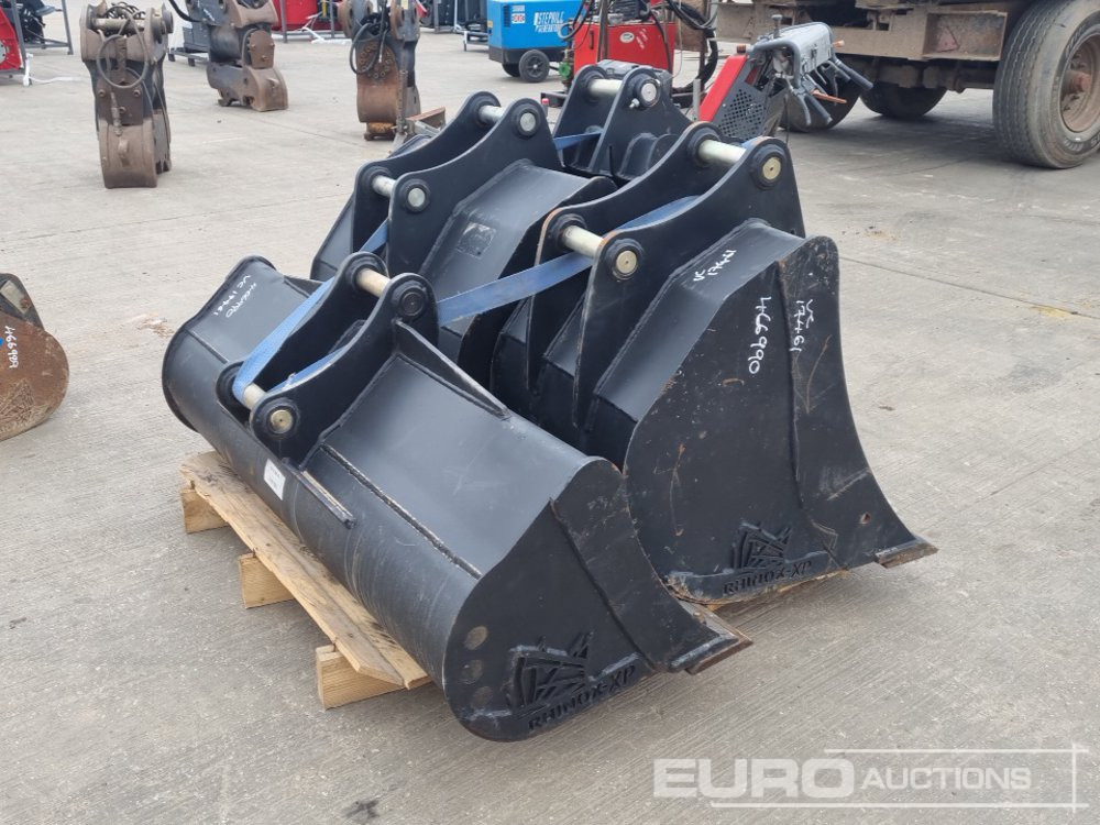 Unused Rhinox 60" Ditching, 36", 24", 18" Digging Bucket 45mm Pin to suit 4-6 Ton Excavator - Ember: gambar 5 Unused Rhinox 60" Ditching, 36", 24", 18" Digging Bucket 45mm Pin to suit 4-6 Ton Excavator - Ember: gambar 5