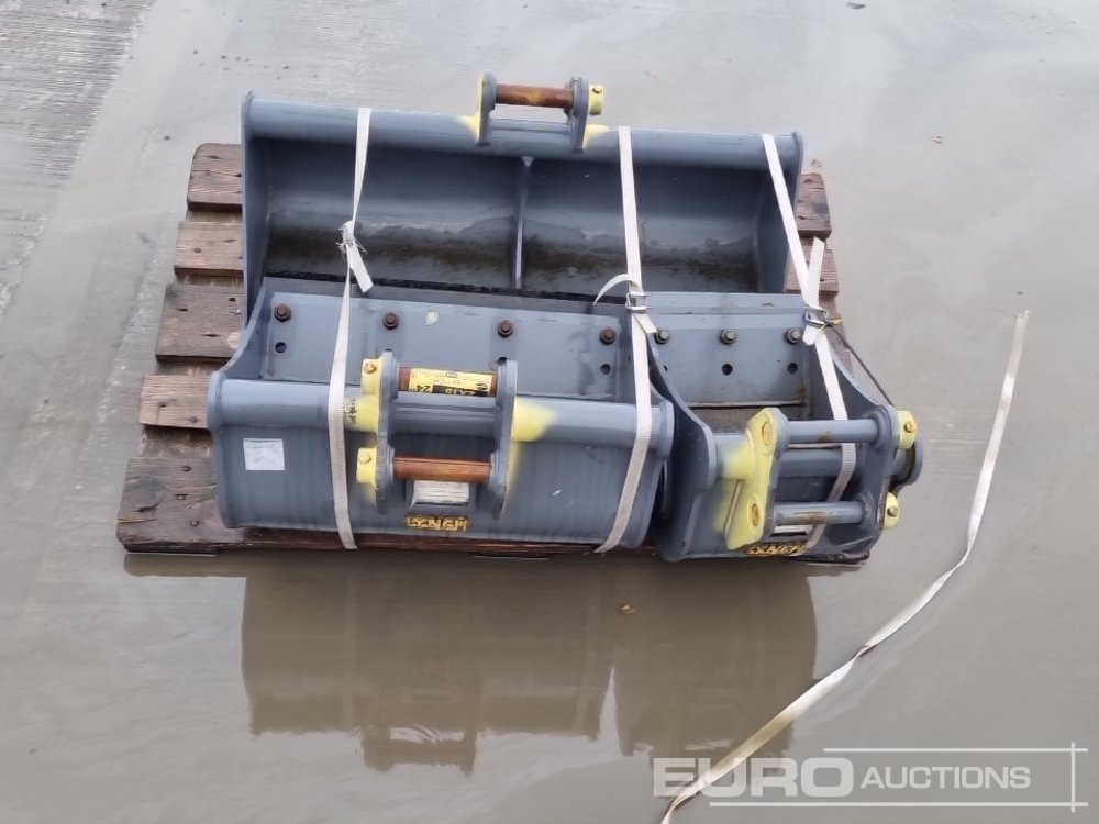 Unused Strickland 36" Ditching, 24", 12" Digging Bucket 30mm Pin to suit Mini Excavator - Ember: gambar 4 Unused Strickland 36" Ditching, 24", 12" Digging Bucket 30mm Pin to suit Mini Excavator - Ember: gambar 4