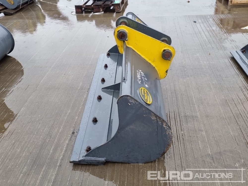 Unused Strickland 60" Ditching Bucket 45mm Pin to suit 4-6 Ton Excavator - Ember: gambar 2 Unused Strickland 60" Ditching Bucket 45mm Pin to suit 4-6 Ton Excavator - Ember: gambar 2