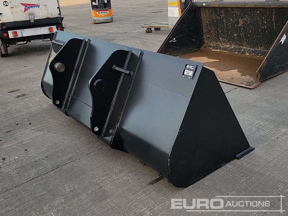 Unused Strickland 90" Loading Bucket to suit Manitou Telehandler - Ember: gambar 5 Unused Strickland 90" Loading Bucket to suit Manitou Telehandler - Ember: gambar 5