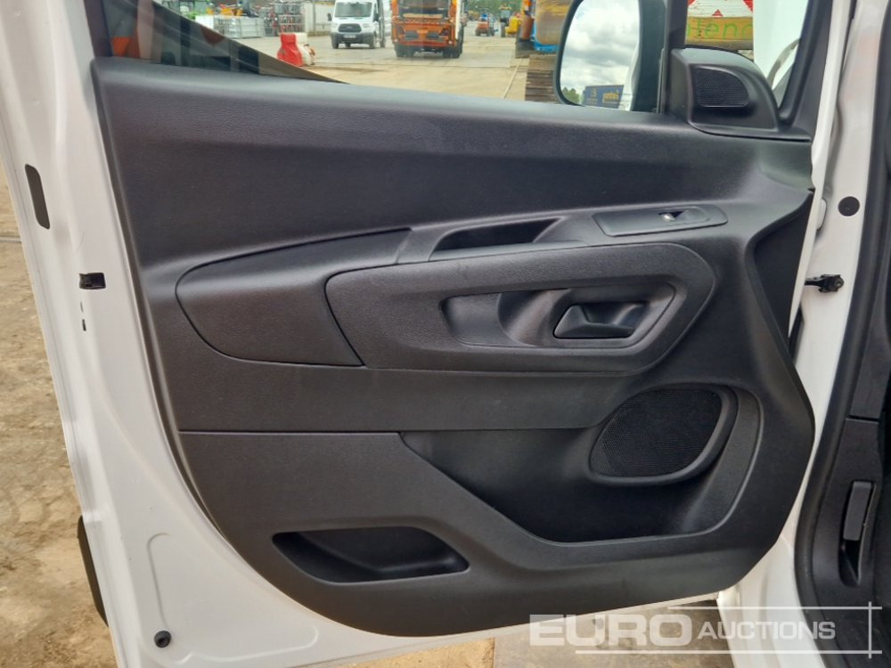 Van pengiriman 2020 Citroen Berlingo: gambar 23