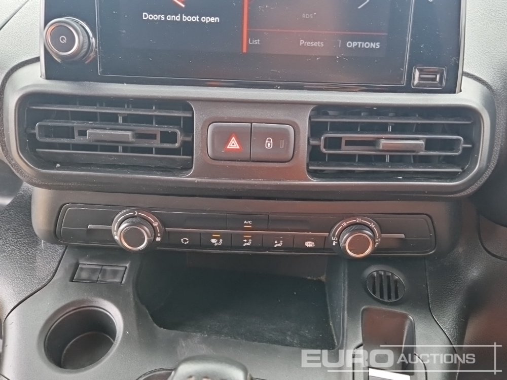 Van pengiriman 2020 Citroen Berlingo: gambar 34