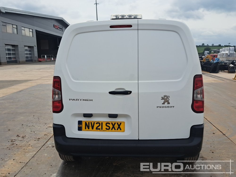 2021 Peugeot Partner - Van pengiriman: gambar 4 2021 Peugeot Partner - Van pengiriman: gambar 4