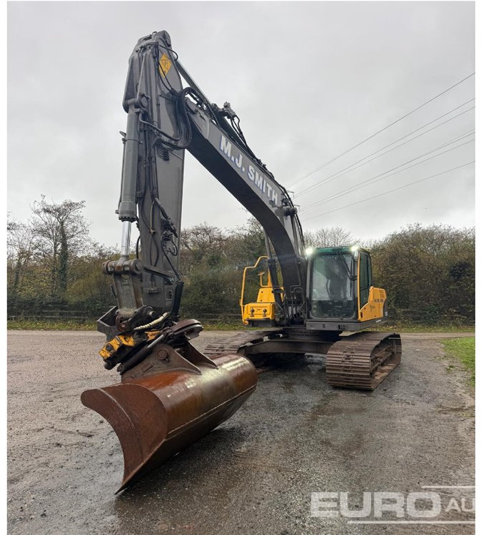 Ekskavator perayap Volvo EC210CL: gambar 6