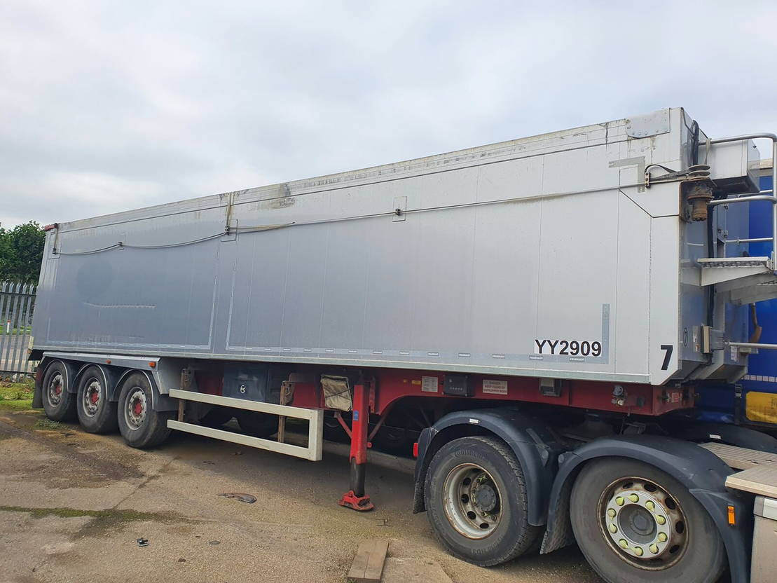 Fruehauf - Semi-trailer jungkit: gambar 2 Fruehauf - Semi-trailer jungkit: gambar 2