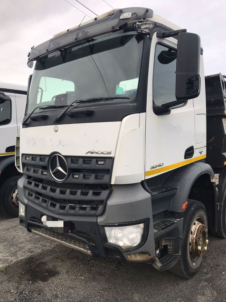 Mercedes-Benz Actros 3240 Tipper - Truk jungkit: gambar 1 Mercedes-Benz Actros 3240 Tipper - Truk jungkit: gambar 1
