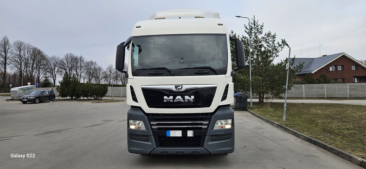 MAN TGX 26 26.470 - Tractor head: gambar 5 MAN TGX 26 26.470 - Tractor head: gambar 5