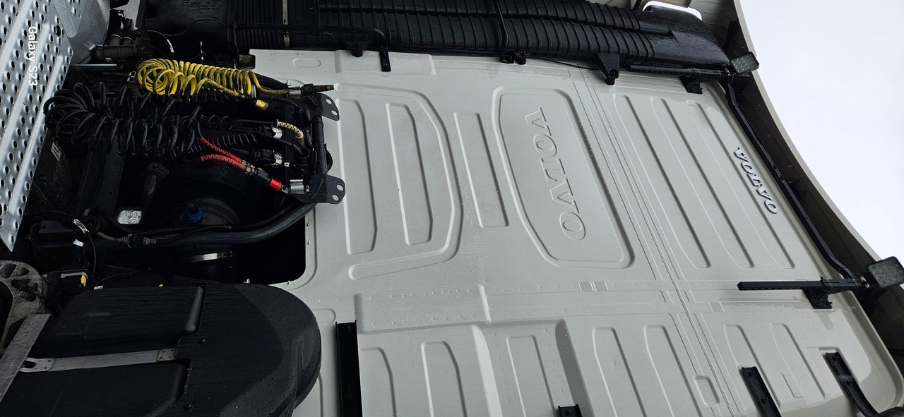 Tractor head Volvo FH 13.500: gambar 6 Tractor head Volvo FH 13.500: gambar 6