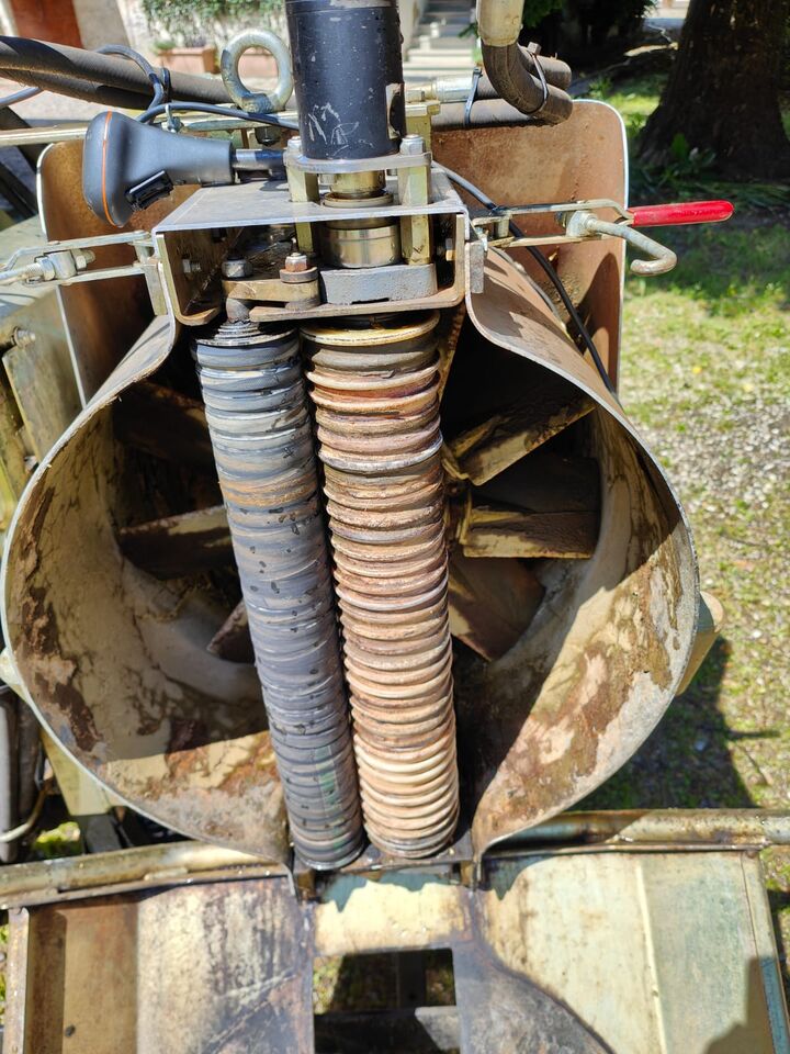 Defogliatrice usata Binger Seilzug EB490 - Mesin pemotong chopper/ Mulcher: gambar 5 Defogliatrice usata Binger Seilzug EB490 - Mesin pemotong chopper/ Mulcher: gambar 5
