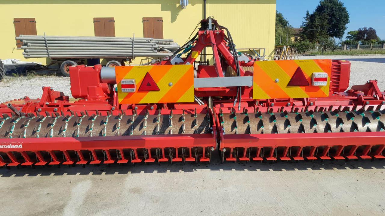 Erpice rotante usato Kverneland 5 metri F30 - Garu putar: gambar 5 Erpice rotante usato Kverneland 5 metri F30 - Garu putar: gambar 5