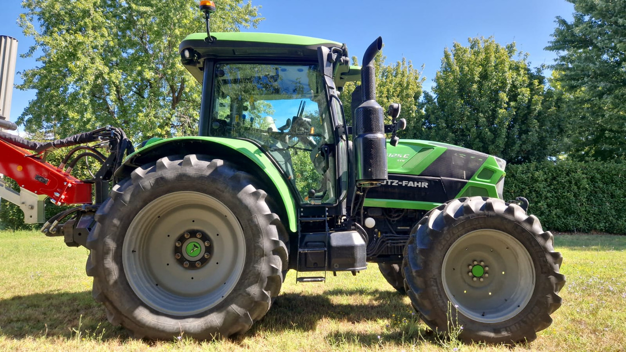 Trattore usato Deutz-Fahr 6125 C TTV - Traktor: gambar 2 Trattore usato Deutz-Fahr 6125 C TTV - Traktor: gambar 2