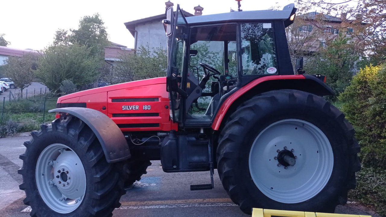 Trattore usato Same SILVER 180 - Traktor: gambar 4 Trattore usato Same SILVER 180 - Traktor: gambar 4