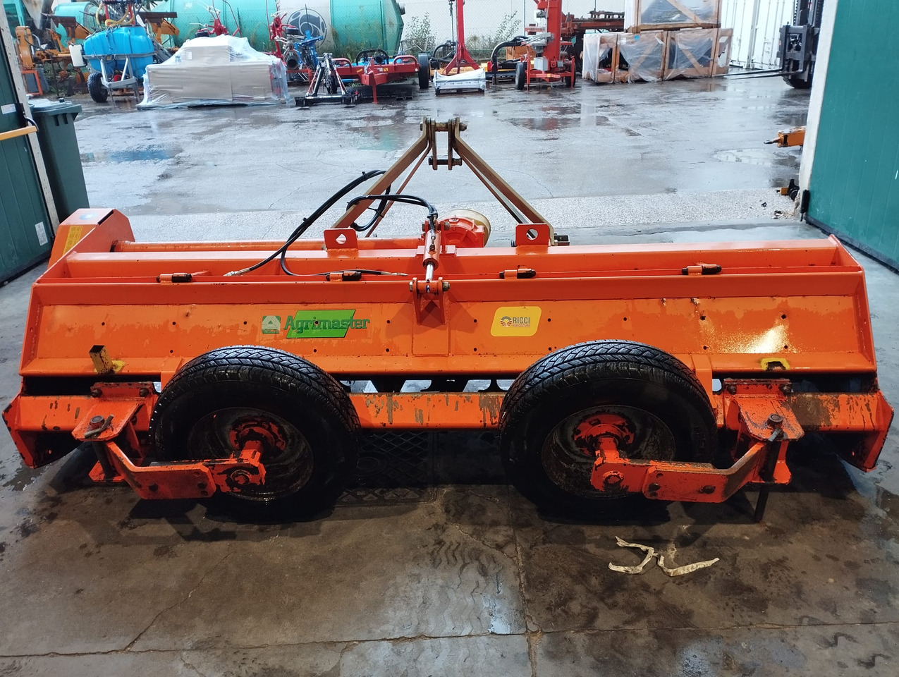 Trincia asse orrizontale usata Agrimaster RMU 280 - Mesin pemotong chopper: gambar 1 Trincia asse orrizontale usata Agrimaster RMU 280 - Mesin pemotong chopper: gambar 1