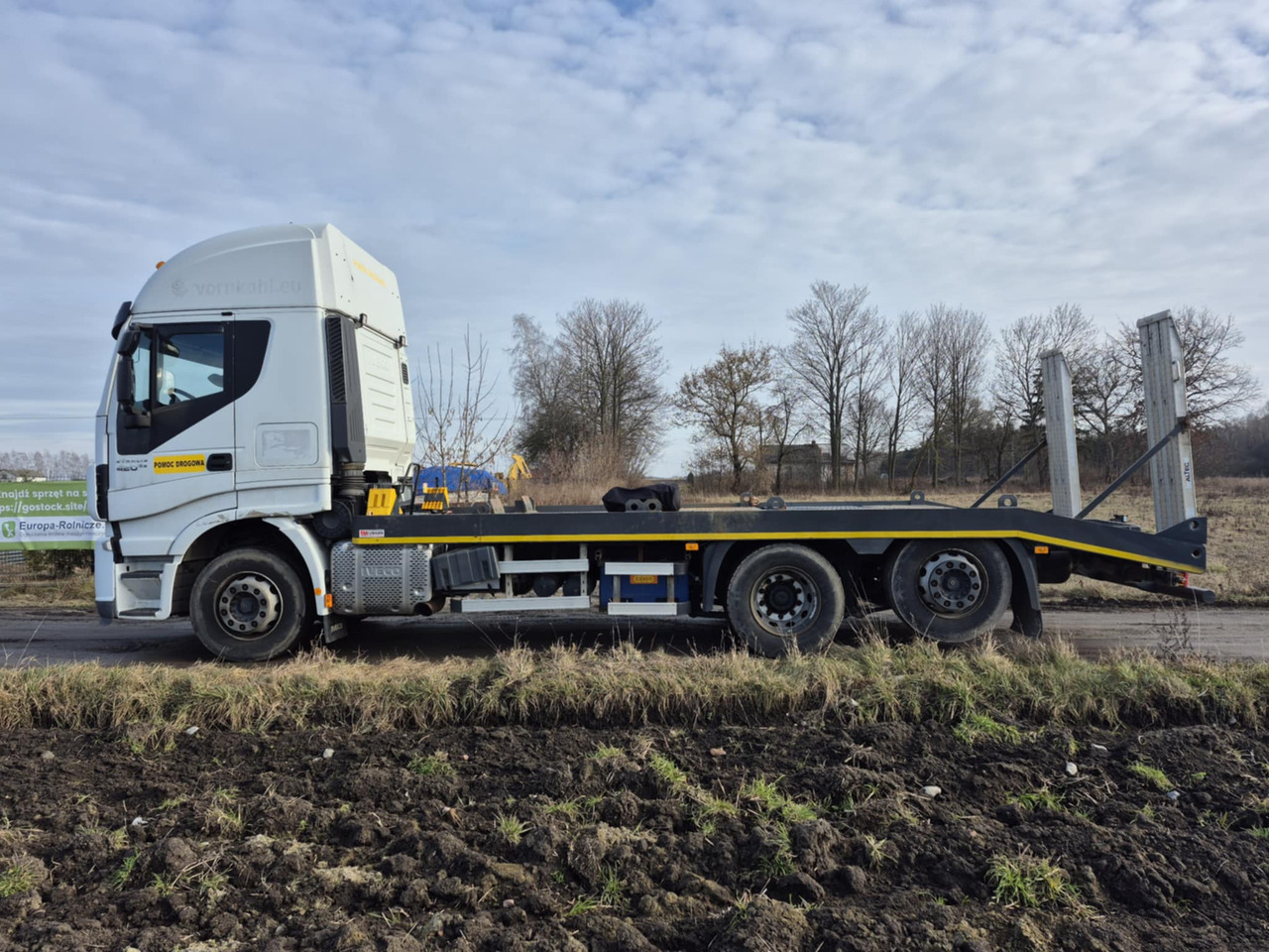 IVECO Stralis 420 - Truk pengangkut mobil: gambar 1 IVECO Stralis 420 - Truk pengangkut mobil: gambar 1