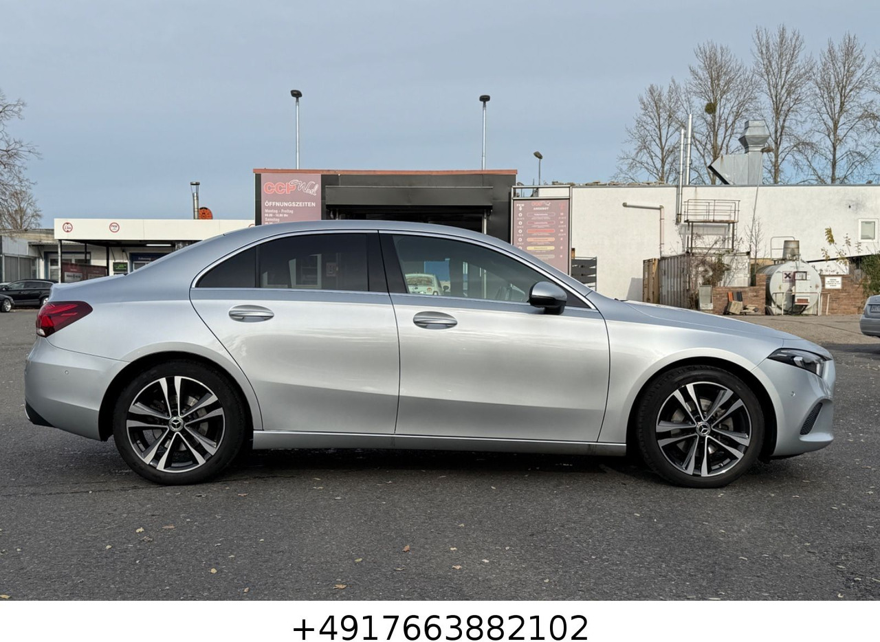 Mercedes-Benz A 200 Lim./LED/KAMERA/NAVI/SITZHZG. - Mobil sedan: gambar 4 Mercedes-Benz A 200 Lim./LED/KAMERA/NAVI/SITZHZG. - Mobil sedan: gambar 4