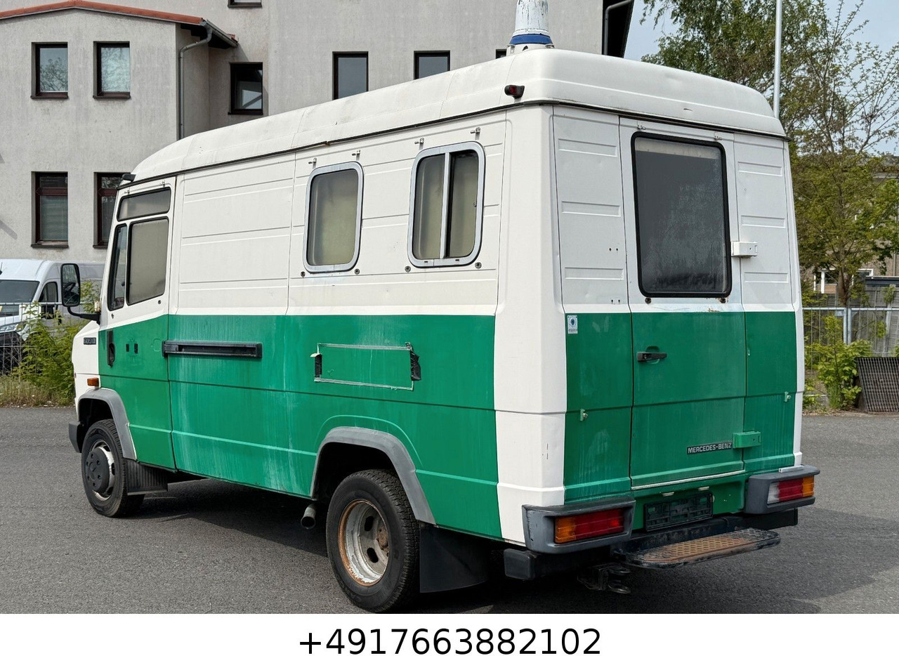 Mercedes-Benz Vario 609D/Manschaftswagen - Van panel: gambar 2 Mercedes-Benz Vario 609D/Manschaftswagen - Van panel: gambar 2