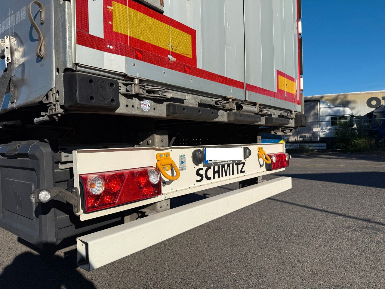 Schmitz Cargobull SCB S3T/Pallettenkasten/Liftachse - Semi-trailer dengan terpal samping: gambar 5 Schmitz Cargobull SCB S3T/Pallettenkasten/Liftachse - Semi-trailer dengan terpal samping: gambar 5
