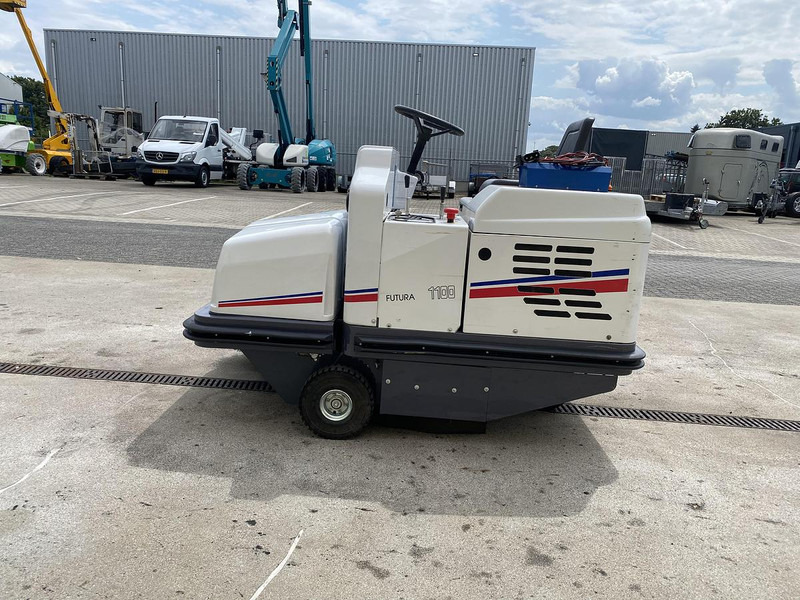 Dulevo 1100 EH, Veegmachine, Hoogkieper - Penyapu jalan: gambar 5 Dulevo 1100 EH, Veegmachine, Hoogkieper - Penyapu jalan: gambar 5