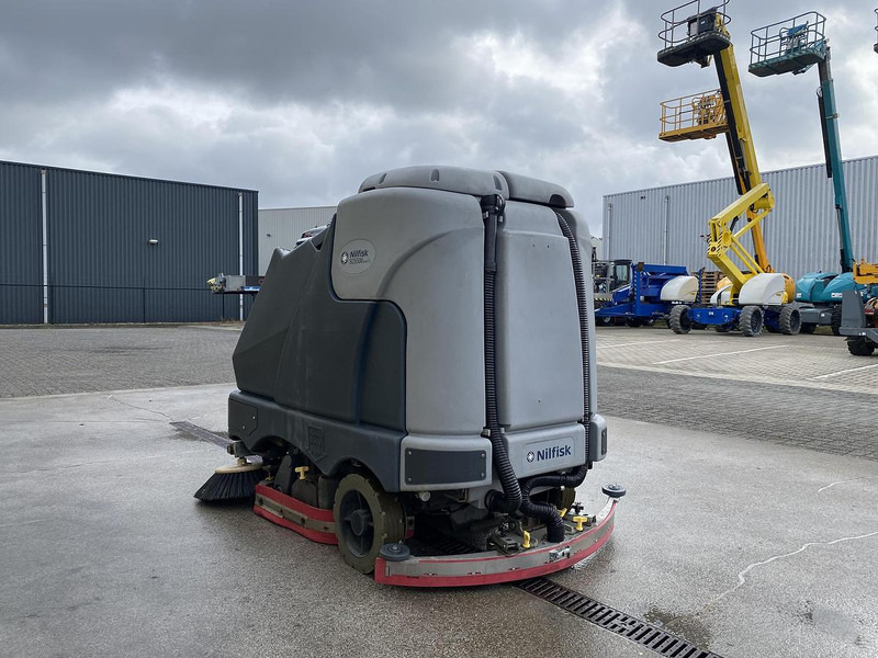 Nilfisk SC6500 1100C, Veeg- Schrobmachine - Pengering penggosok: gambar 4 Nilfisk SC6500 1100C, Veeg- Schrobmachine - Pengering penggosok: gambar 4