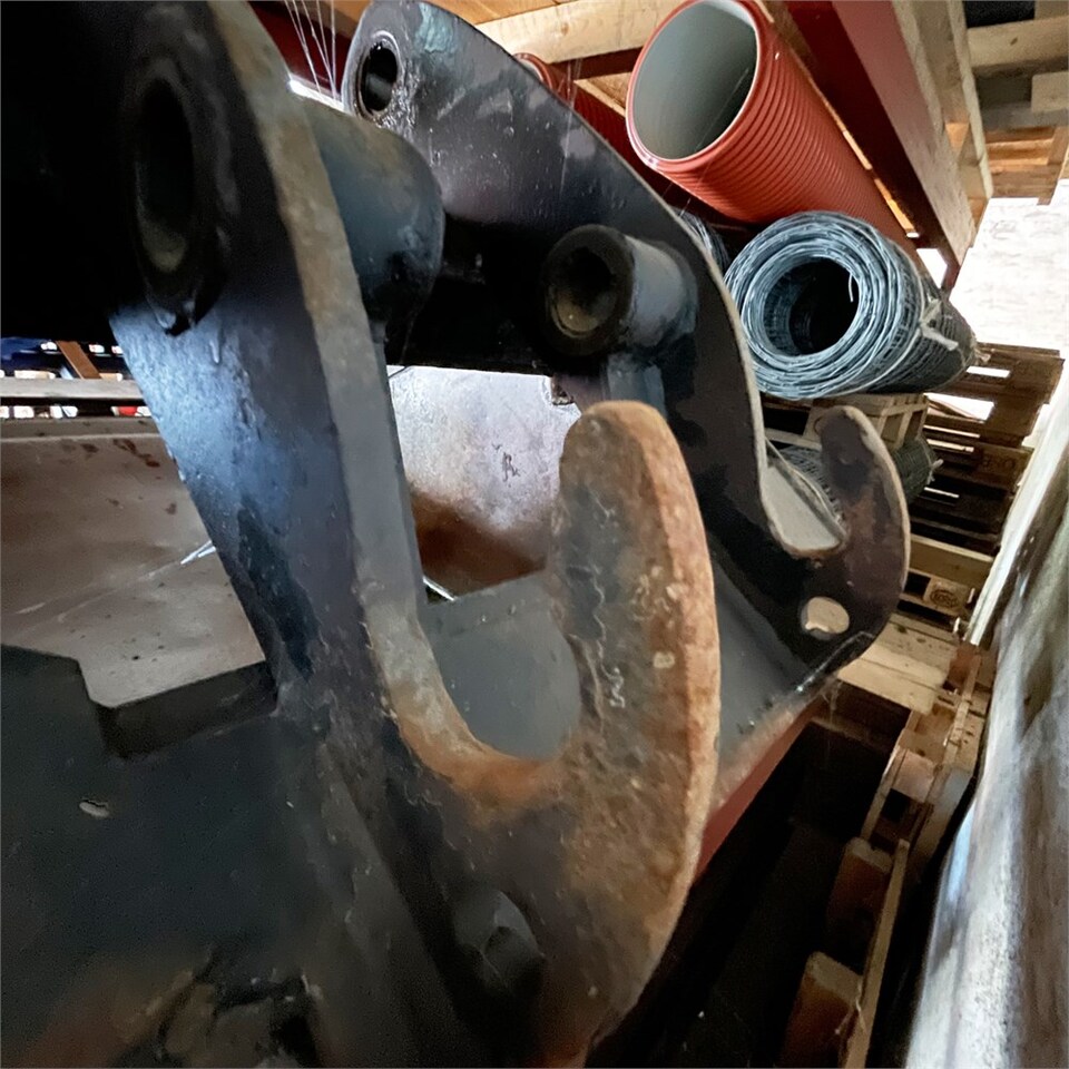 Ember untuk Backhoe loader ABC 90cm: gambar 16