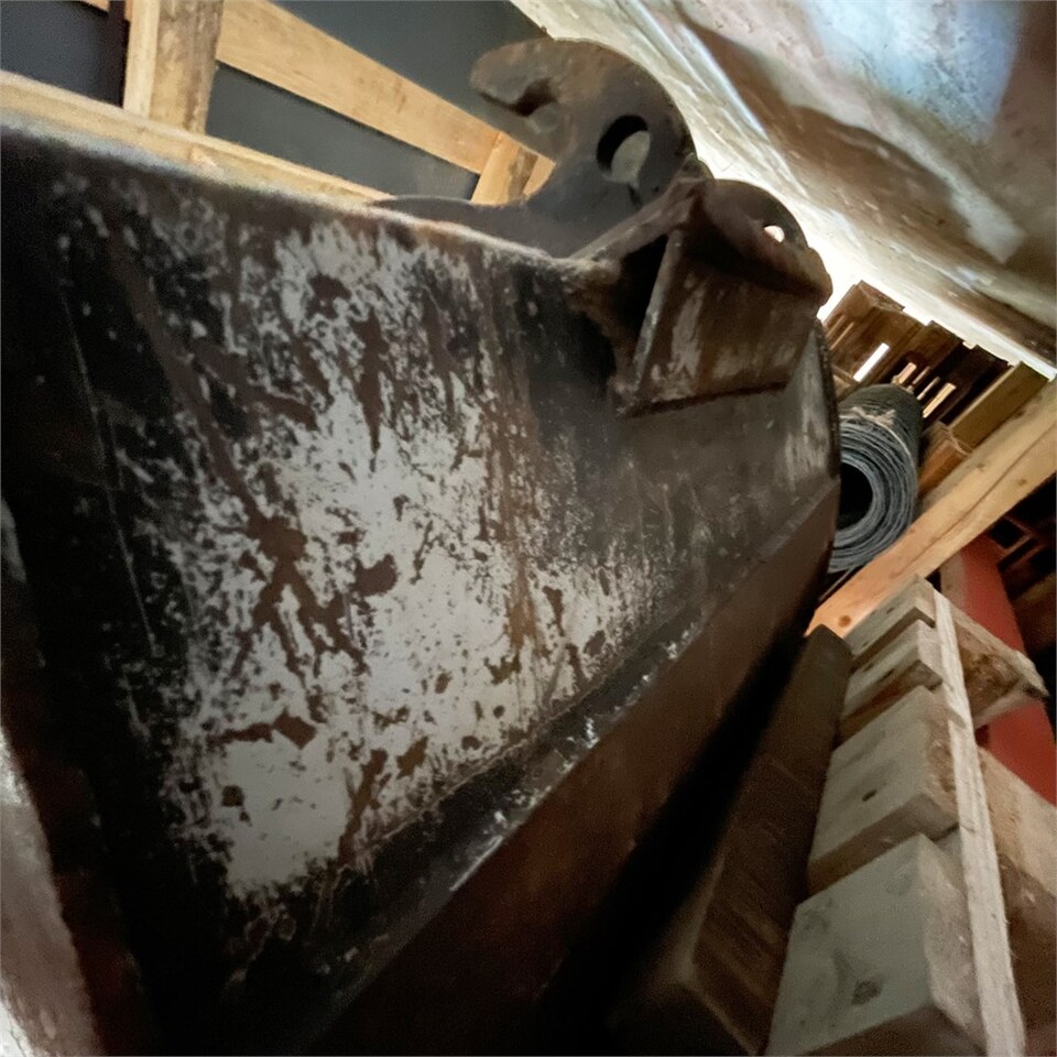 Ember untuk Backhoe loader ABC 90cm: gambar 18