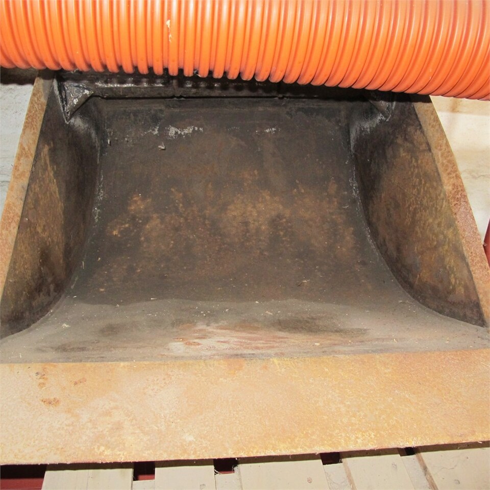 Ember untuk Backhoe loader ABC 90cm: gambar 19