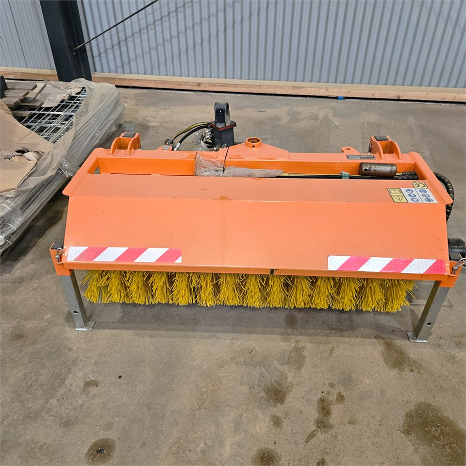 BM ZE120 - Sapu: gambar 2 BM ZE120 - Sapu: gambar 2