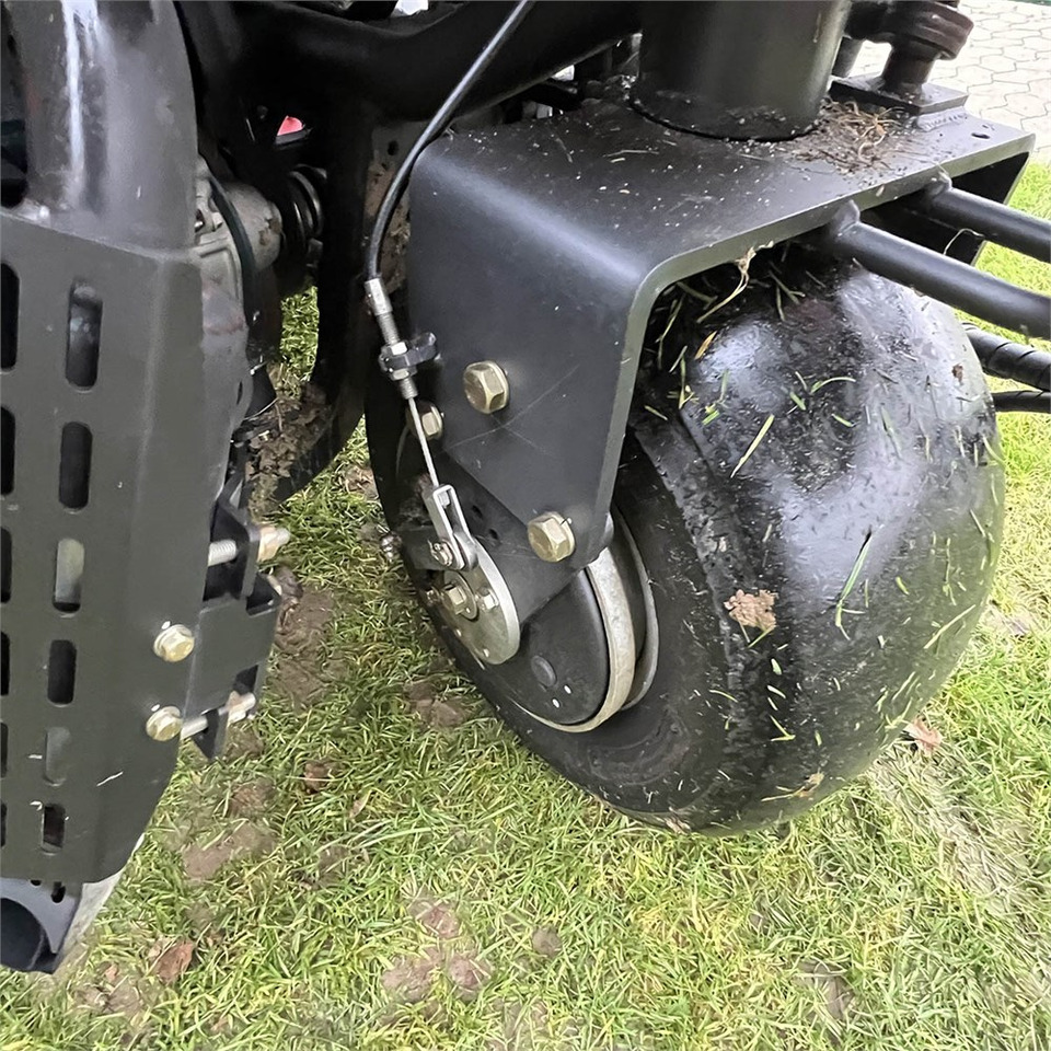 Mesin pemotong rumput Baroness LM 315GC: gambar 23
