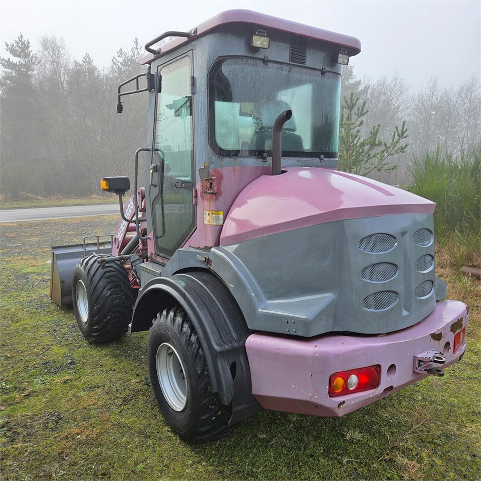 Bernards W1600C - Skid steer: gambar 5 Bernards W1600C - Skid steer: gambar 5