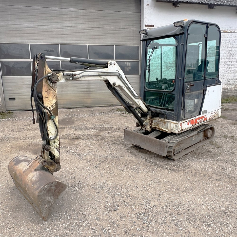 Bobcat 320 - Ekskavator mini: gambar 3 Bobcat 320 - Ekskavator mini: gambar 3
