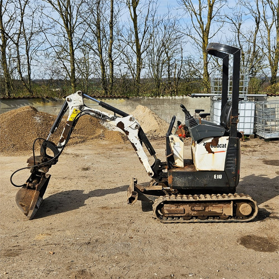 Bobcat E10 - Ekskavator mini: gambar 1 Bobcat E10 - Ekskavator mini: gambar 1