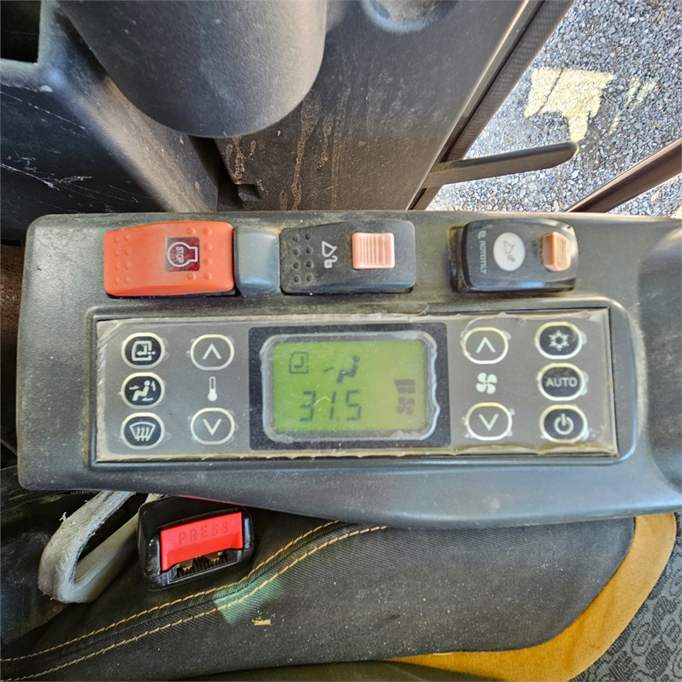 Ekskavator mini Case CX75C SR: gambar 20