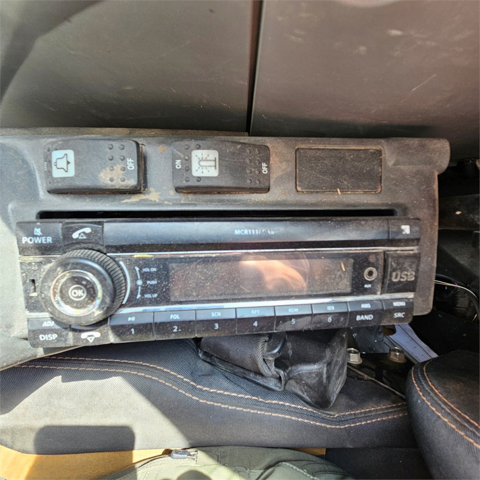 Ekskavator mini Case CX75C SR: gambar 18