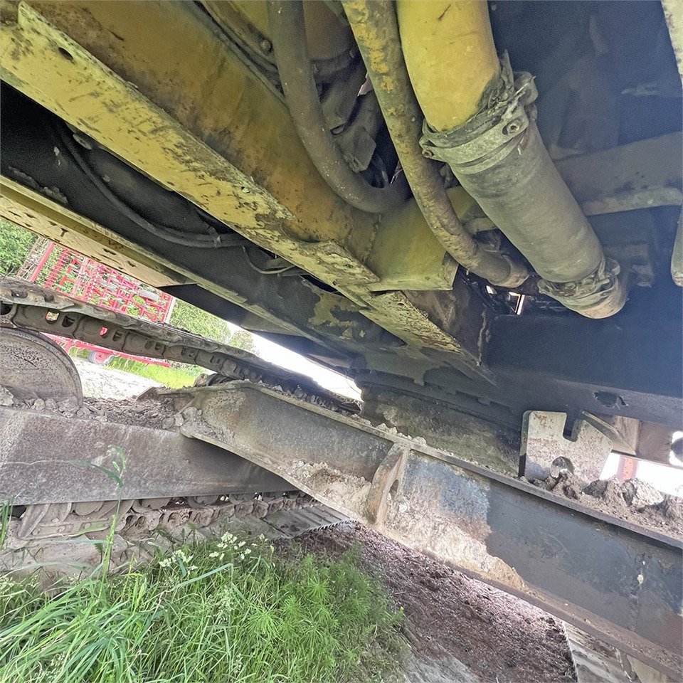 Ekskavator perayap Caterpillar 229: gambar 41
