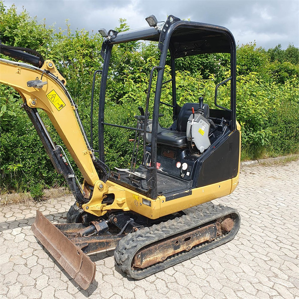 Caterpillar 301.7 D - Ekskavator mini: gambar 4 Caterpillar 301.7 D - Ekskavator mini: gambar 4