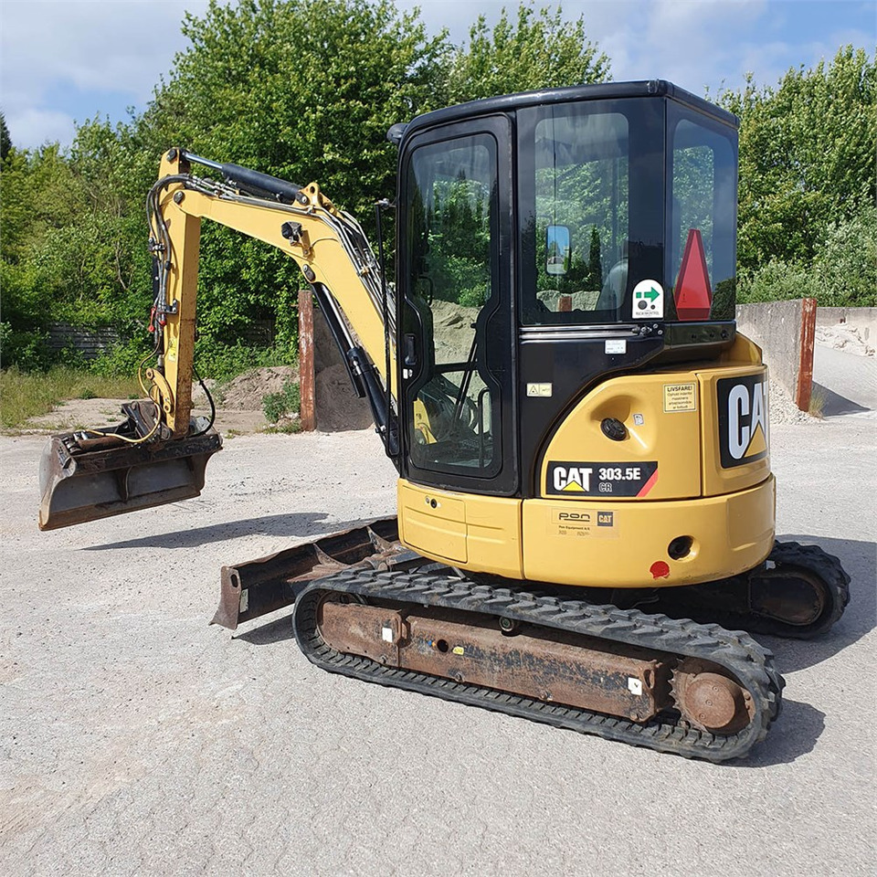 Caterpillar 303.5 E CR - Ekskavator mini: gambar 2 Caterpillar 303.5 E CR - Ekskavator mini: gambar 2