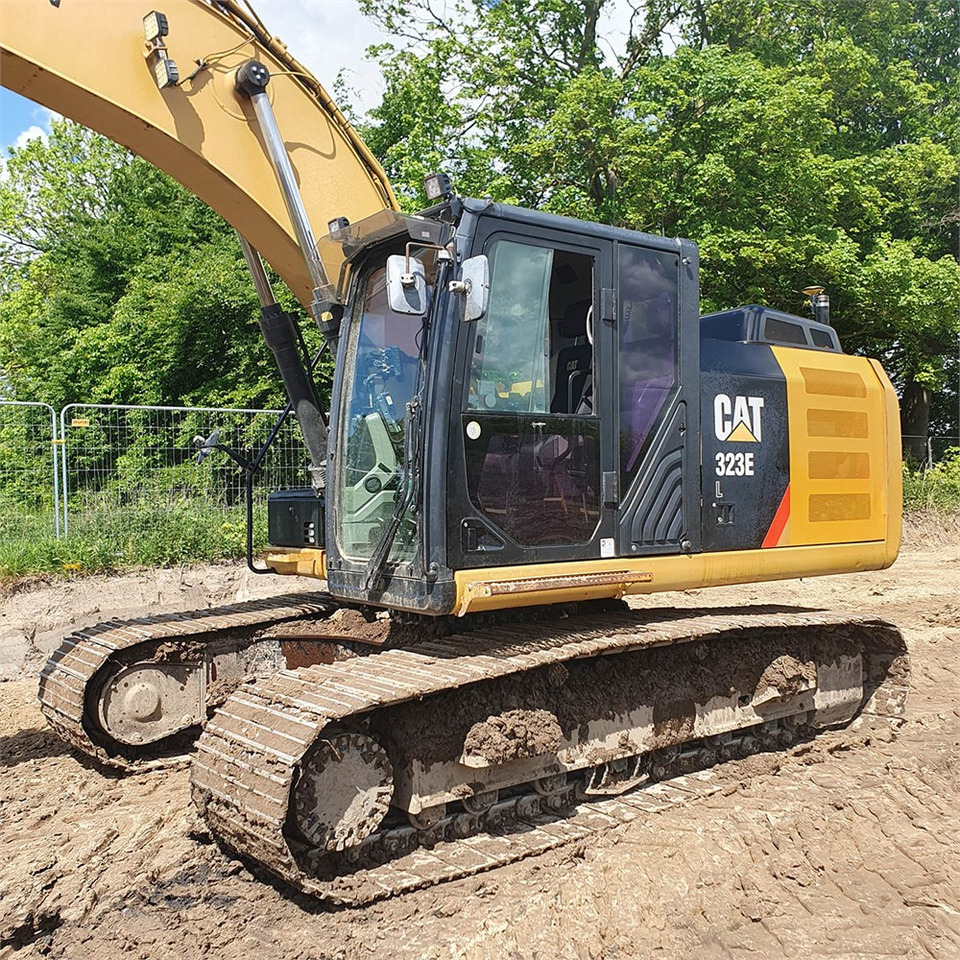 Caterpillar 323 EL - Ekskavator perayap: gambar 5 Caterpillar 323 EL - Ekskavator perayap: gambar 5