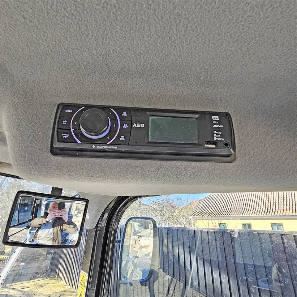 Wheel loader Caterpillar 908 H2: gambar 18 Wheel loader Caterpillar 908 H2: gambar 18