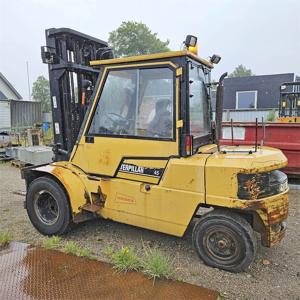 Caterpillar DP45 - Forklift: gambar 3 Caterpillar DP45 - Forklift: gambar 3