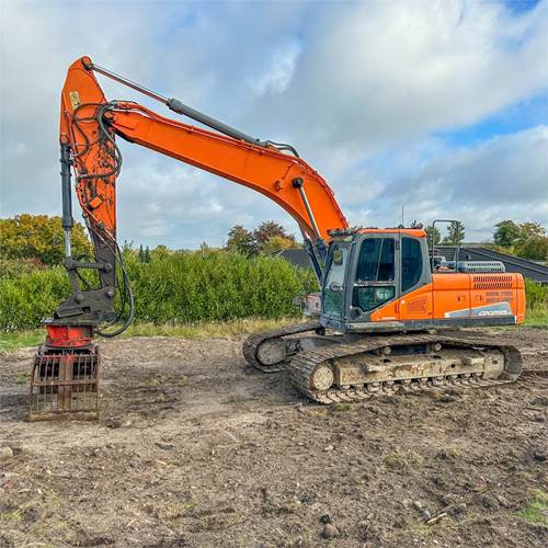 Doosan DX255 LC - Ekskavator perayap: gambar 1 Doosan DX255 LC - Ekskavator perayap: gambar 1