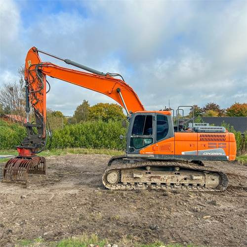 Doosan DX255 LC - Ekskavator perayap: gambar 3 Doosan DX255 LC - Ekskavator perayap: gambar 3