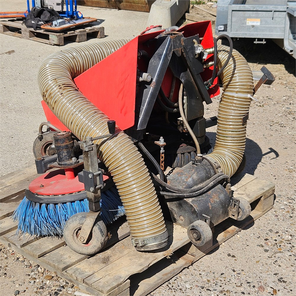 Egholm CFS 1000 - Sapu: gambar 3 Egholm CFS 1000 - Sapu: gambar 3