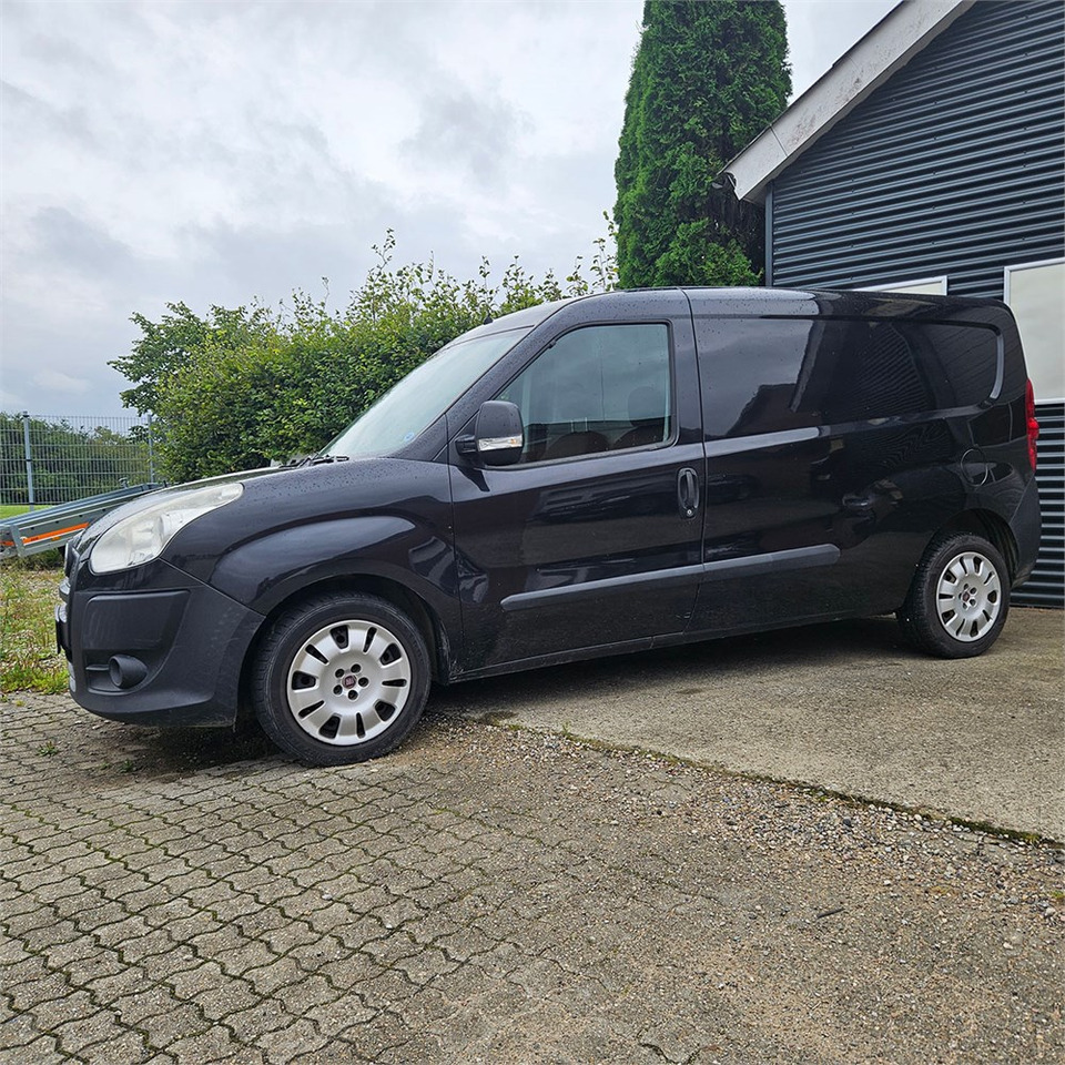 Fiat Doblò Cargo 1.3 Mjt 90 - Van kecil: gambar 1 Fiat Doblò Cargo 1.3 Mjt 90 - Van kecil: gambar 1