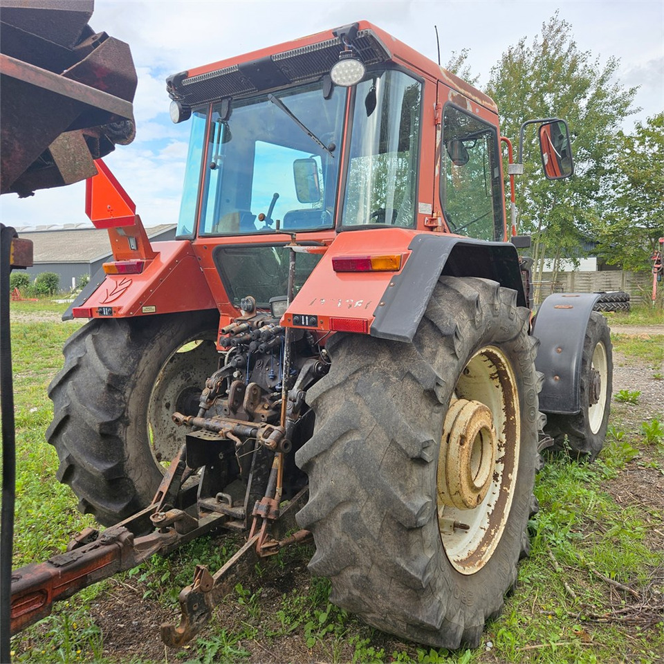 Fiat F115DT/FR - Traktor: gambar 5 Fiat F115DT/FR - Traktor: gambar 5