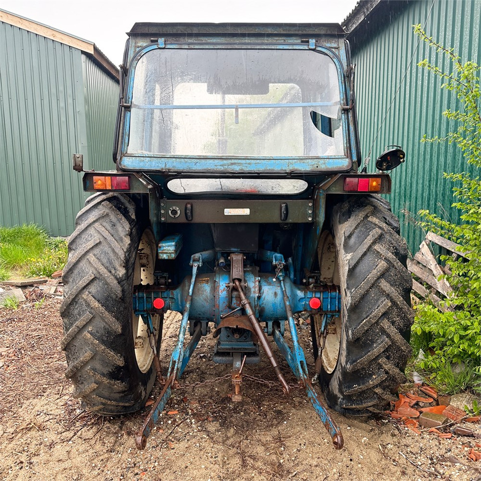 Ford 4600 - Traktor: gambar 5 Ford 4600 - Traktor: gambar 5