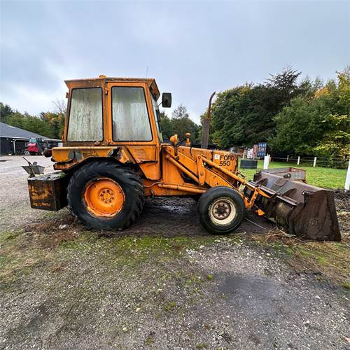 Ford 550 - Wheel loader: gambar 1 Ford 550 - Wheel loader: gambar 1
